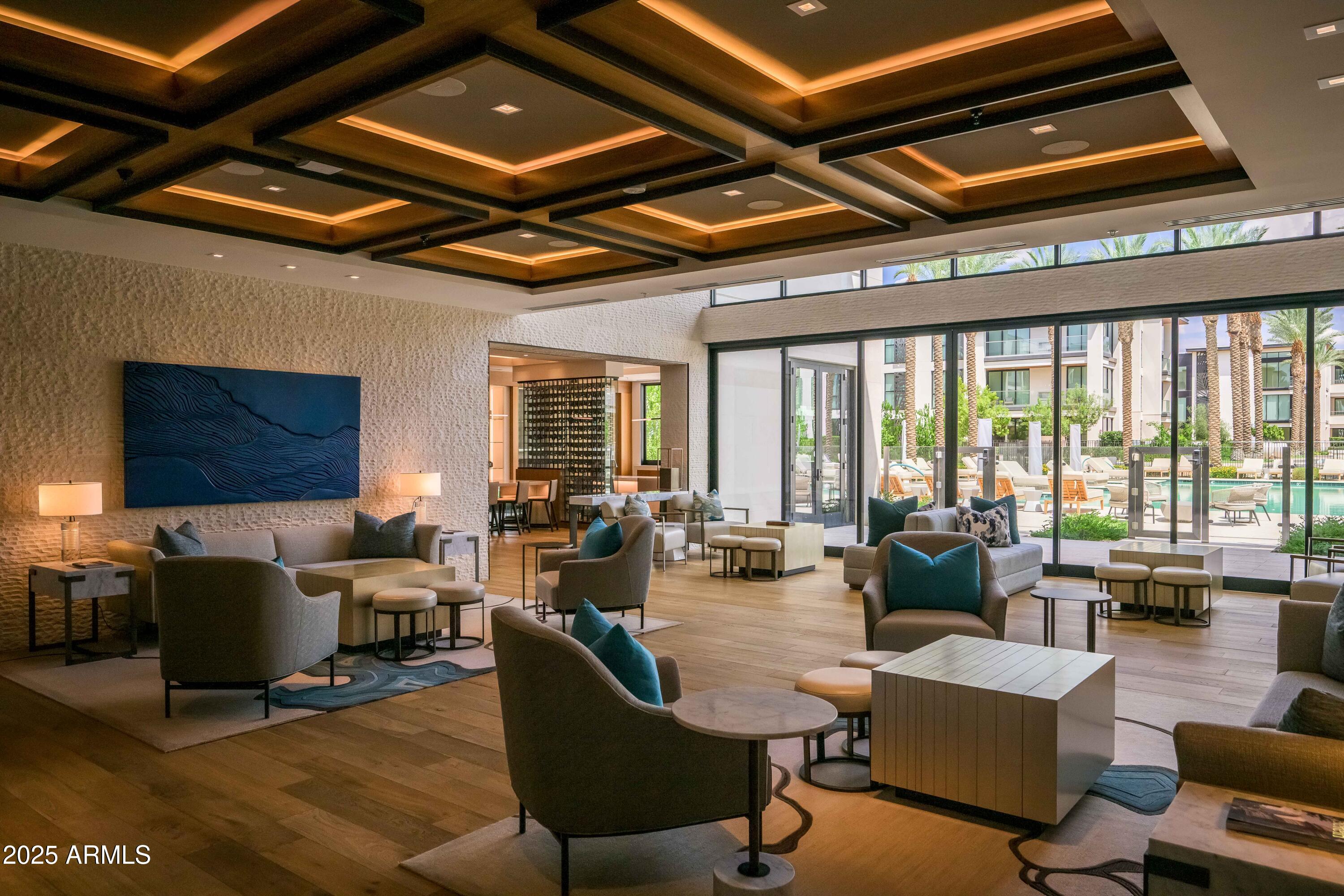 6587 N PALMERAIE Boulevard, 3020