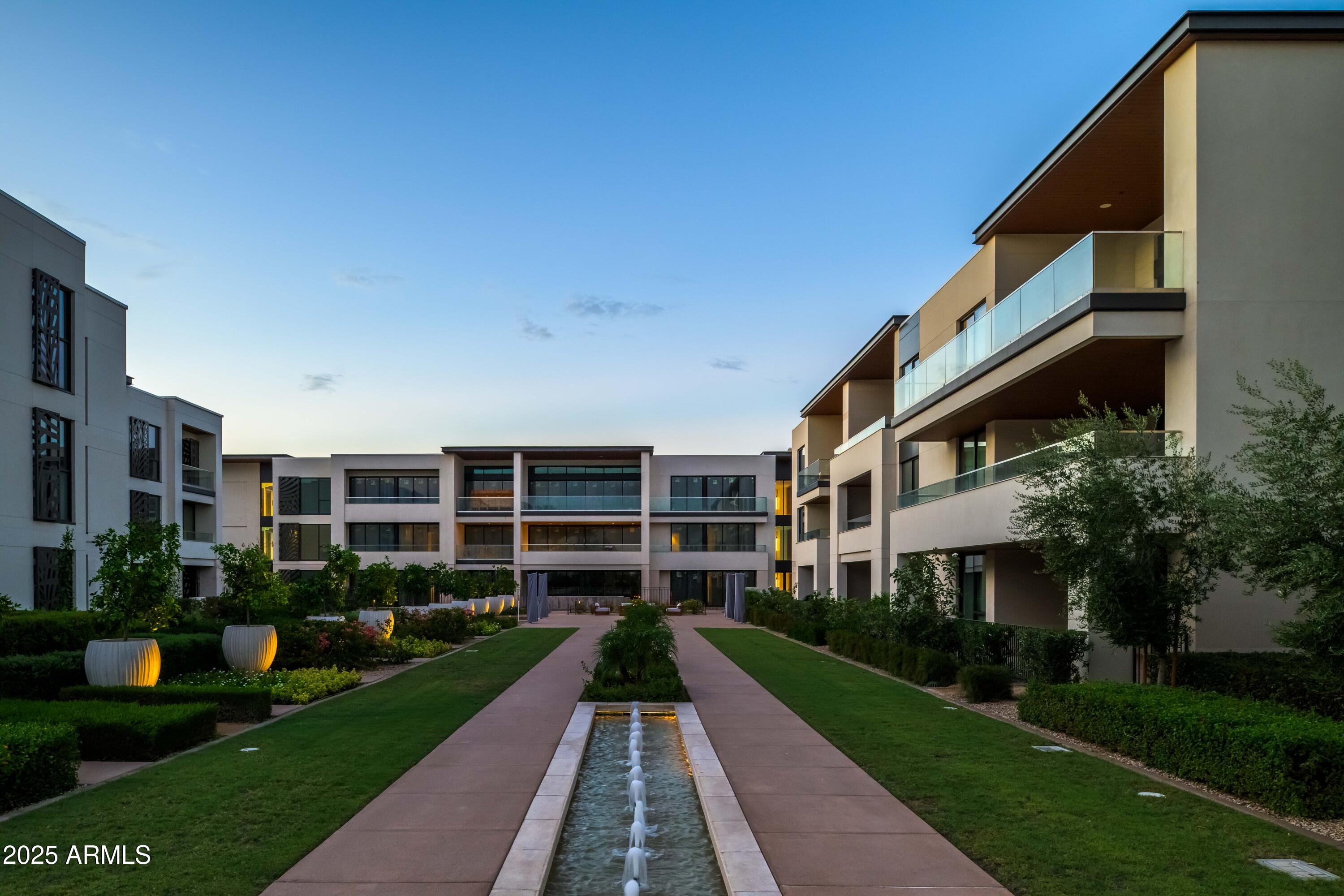 6587 N PALMERAIE Boulevard, 3020