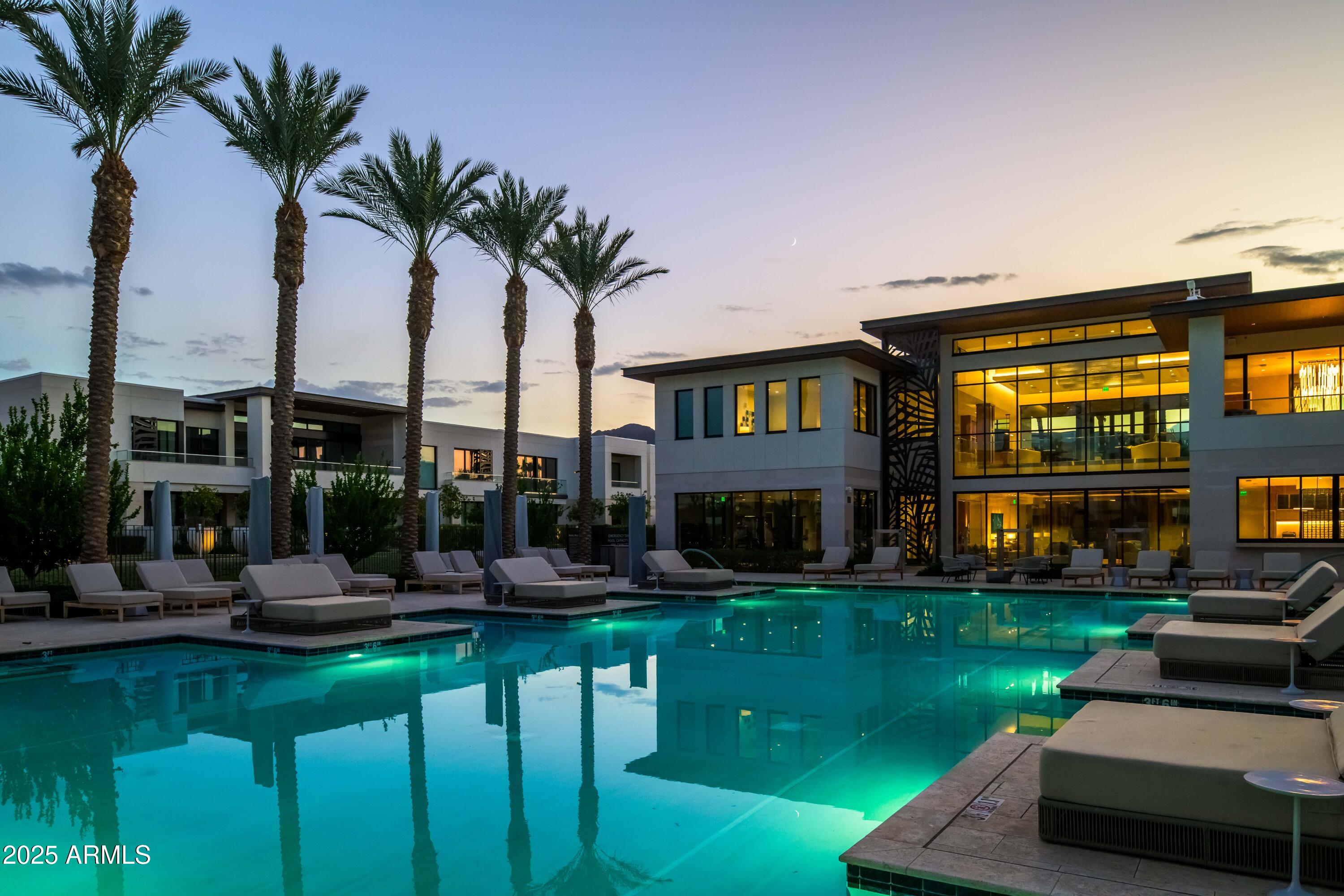 6587 N PALMERAIE Boulevard, 3020