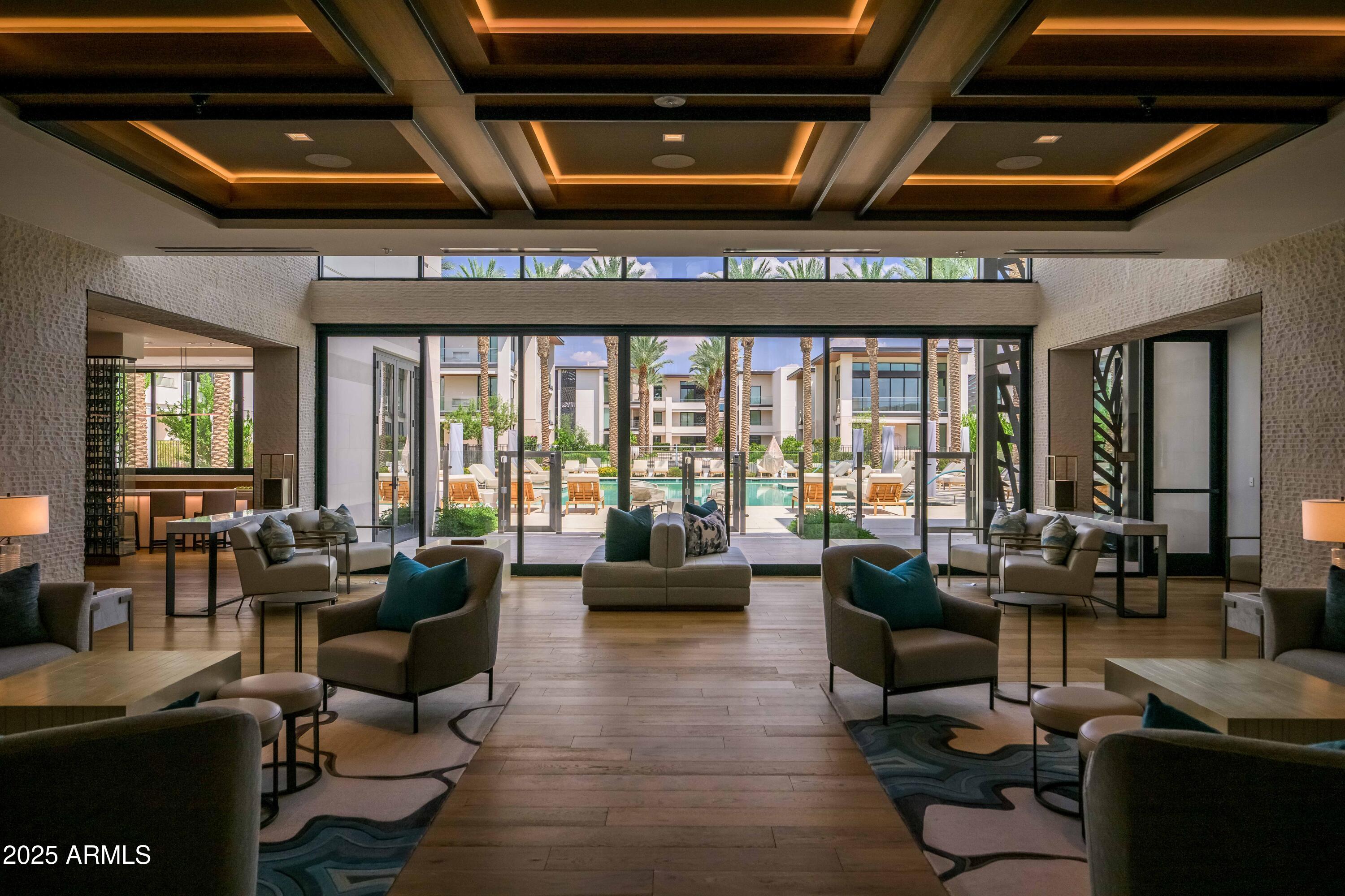 6587 N PALMERAIE Boulevard, 3020