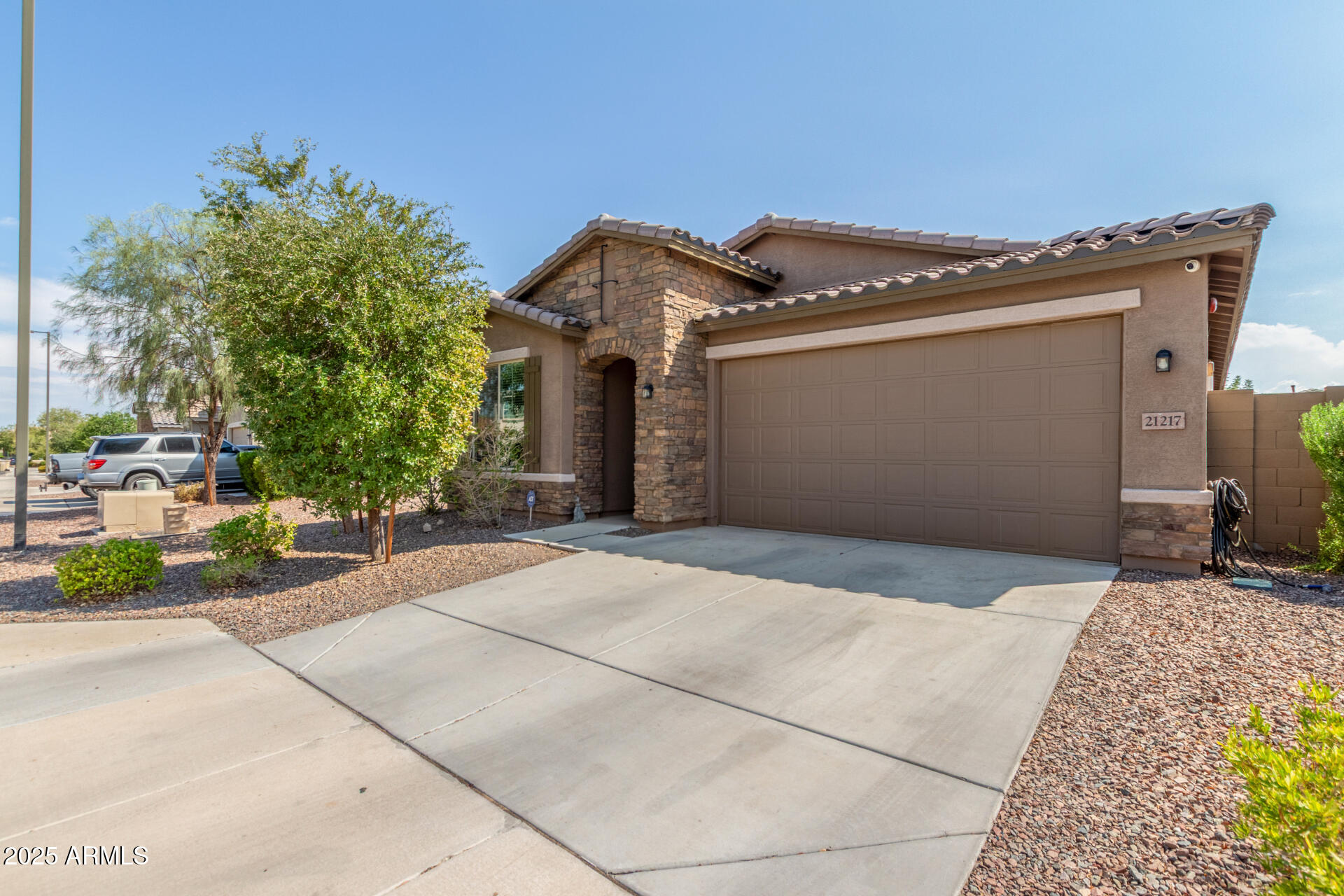 21217 W GRANADA Road