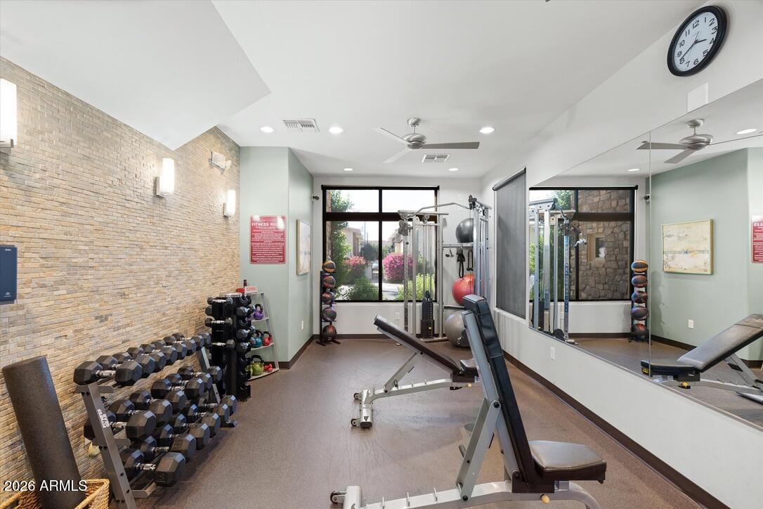 4931 N WOODMERE FAIRWAY 1005