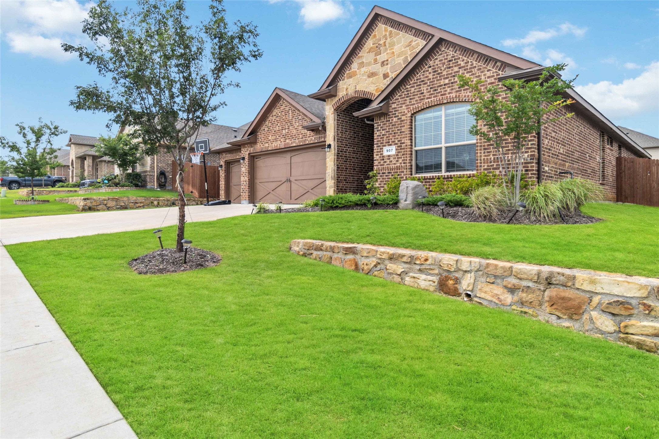 907 Hondo Lane