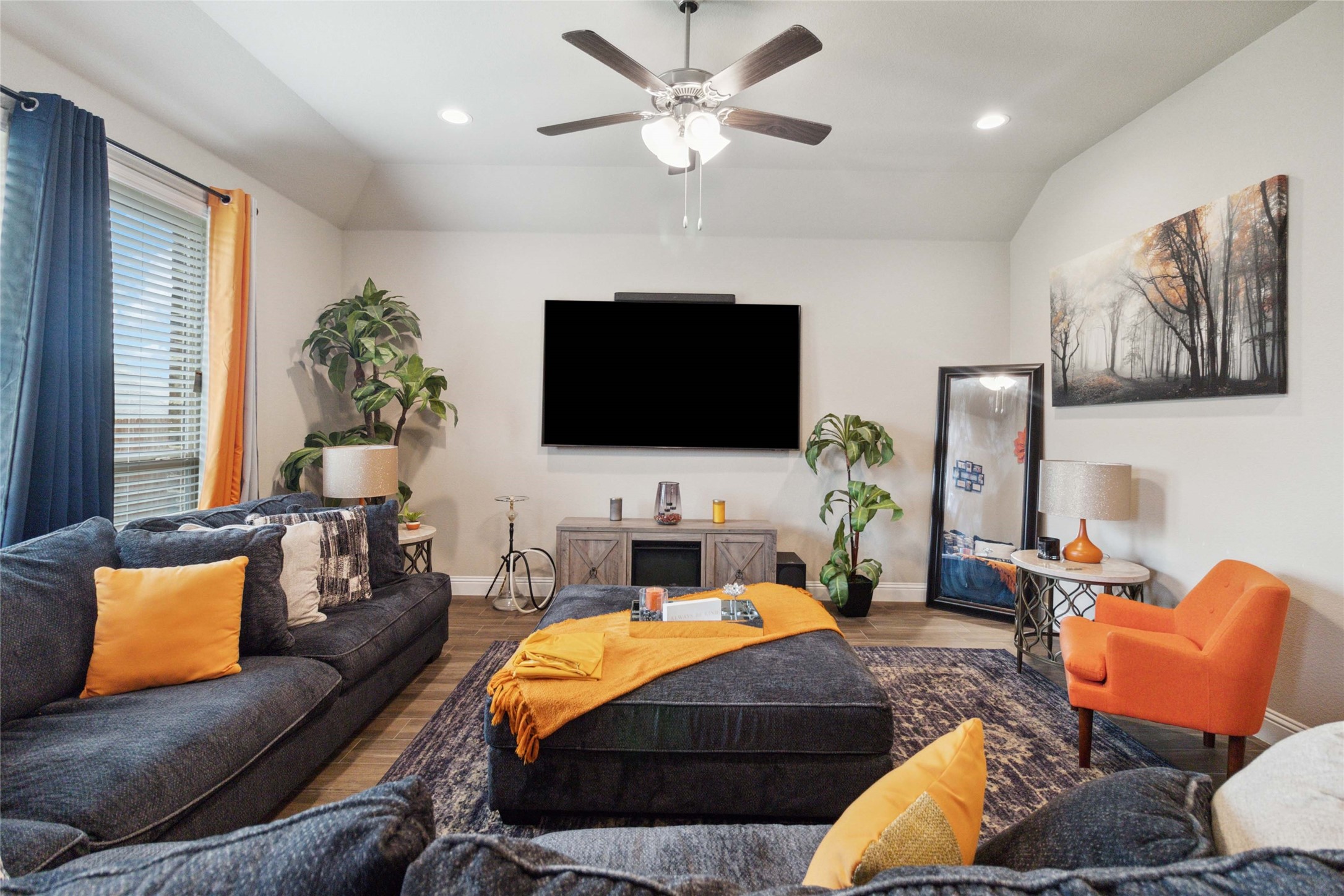 907 Hondo Lane