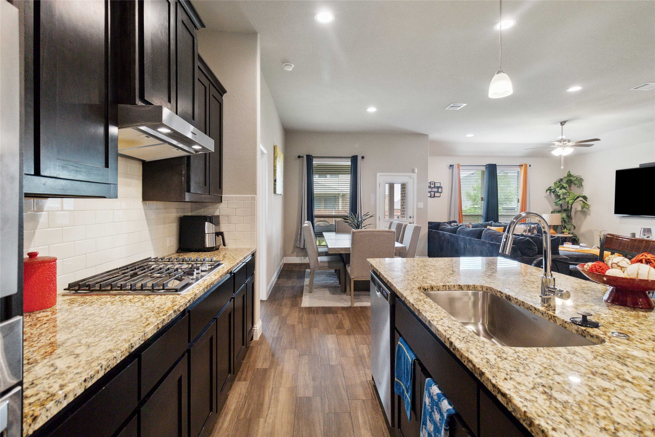 907 Hondo Lane