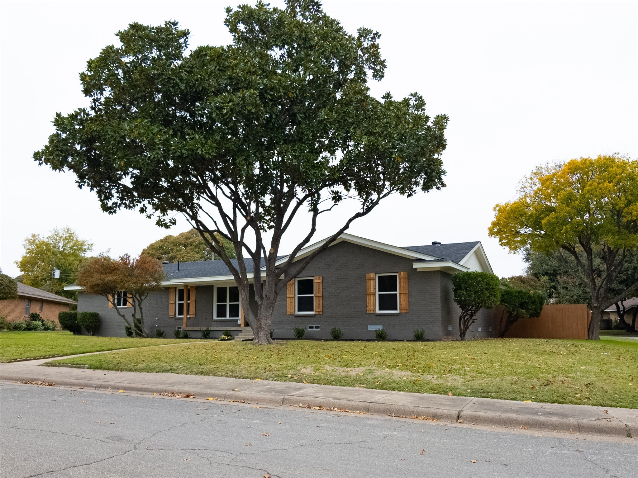 5607 elm valley Lane