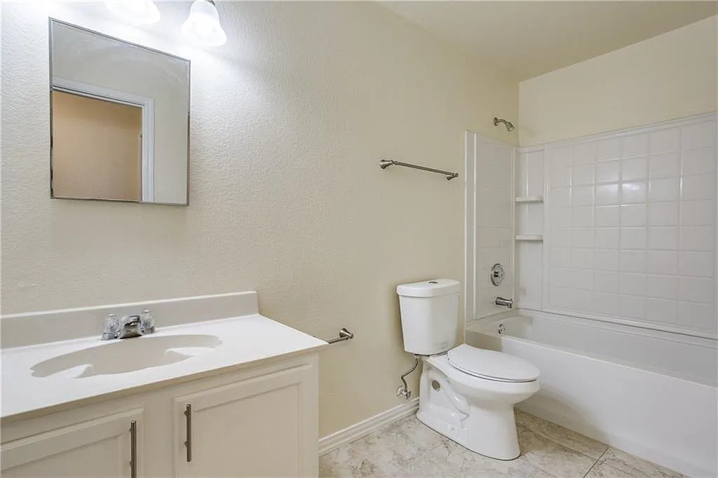 9216 Old Clydesdale Drive