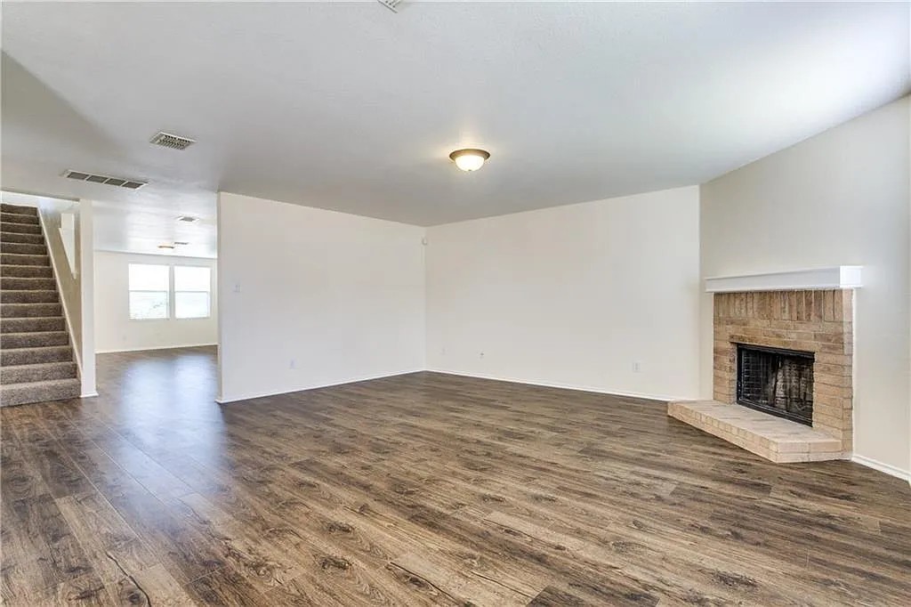 9216 Old Clydesdale Drive