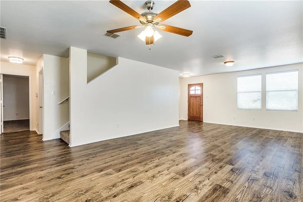 9216 Old Clydesdale Drive