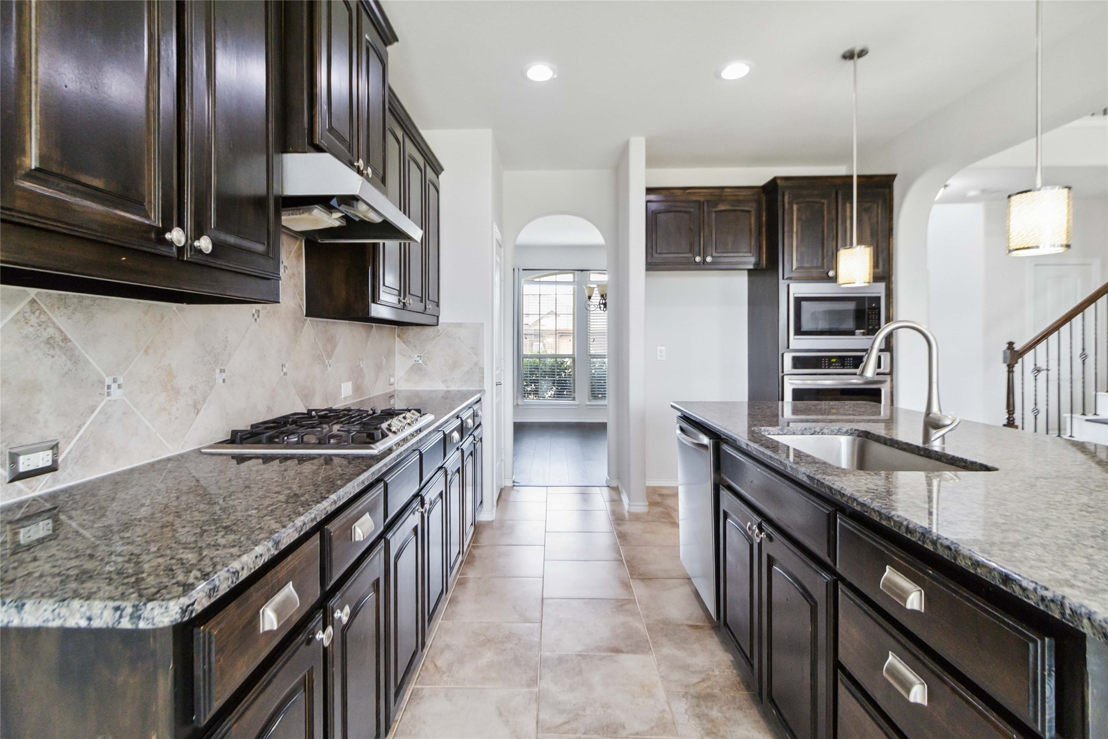 1112 Crest Ridge Drive