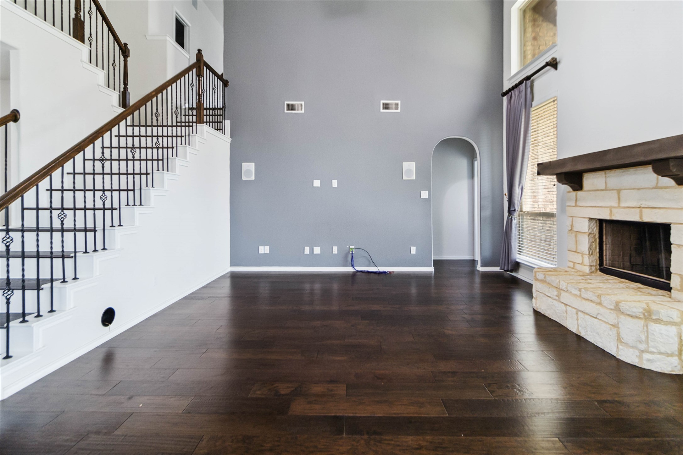 1112 Crest Ridge Drive