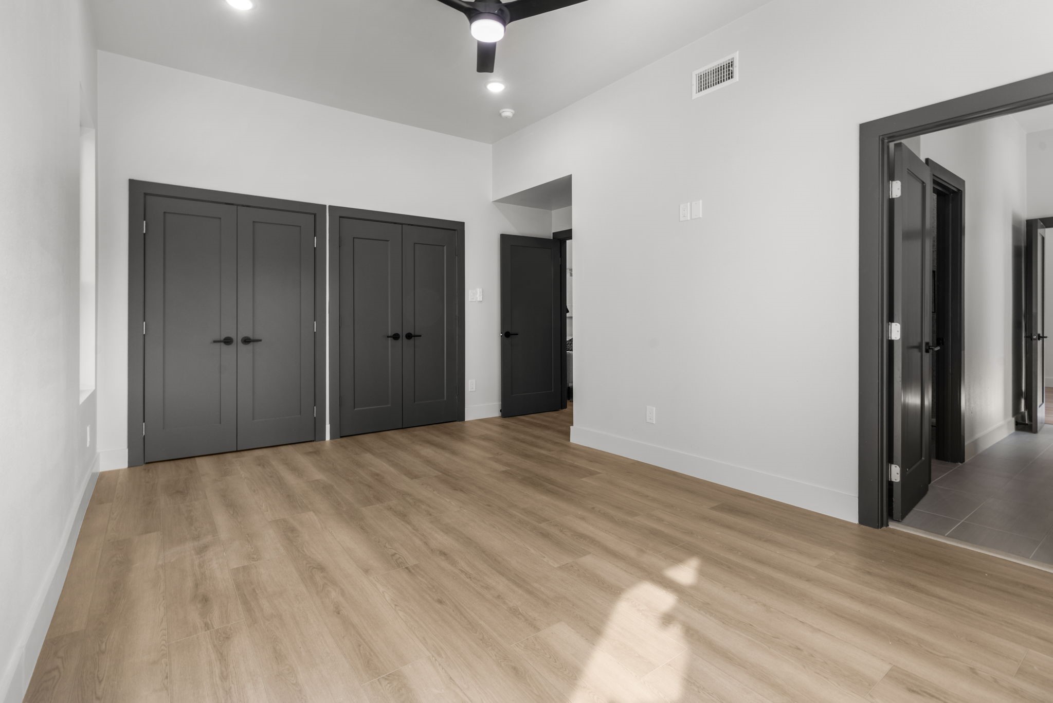 912 Brookwood