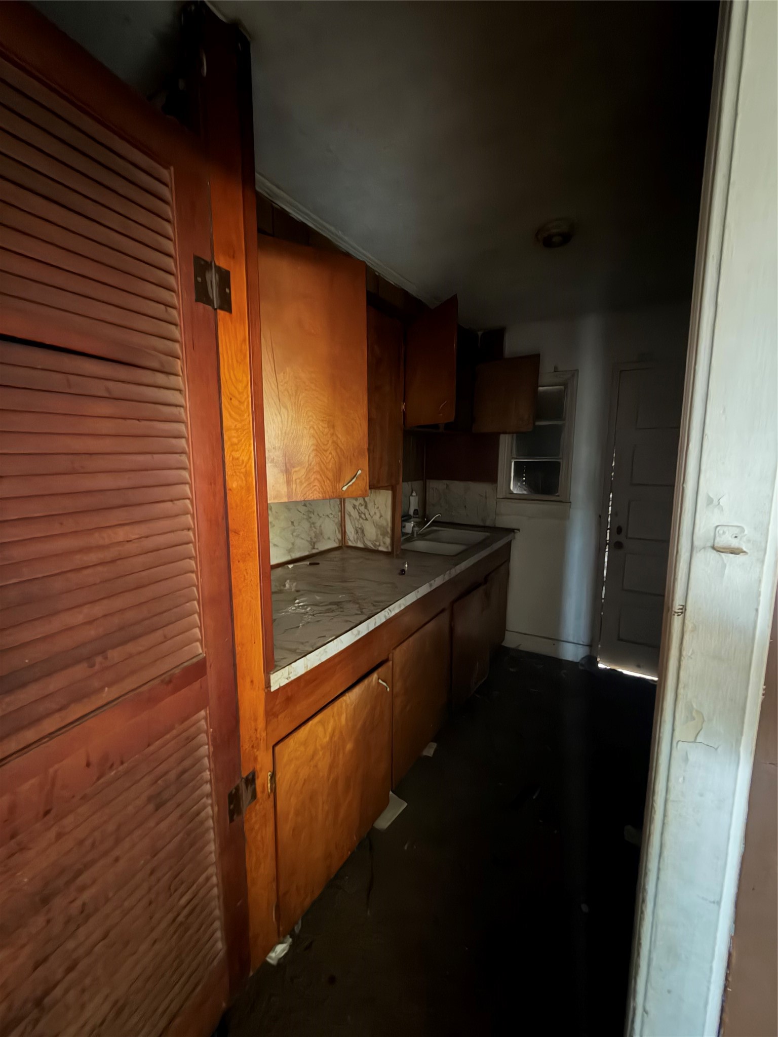 1625 W 18th Street