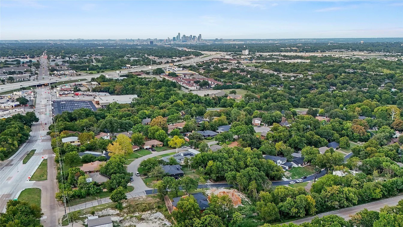 923 Brookwood Drive