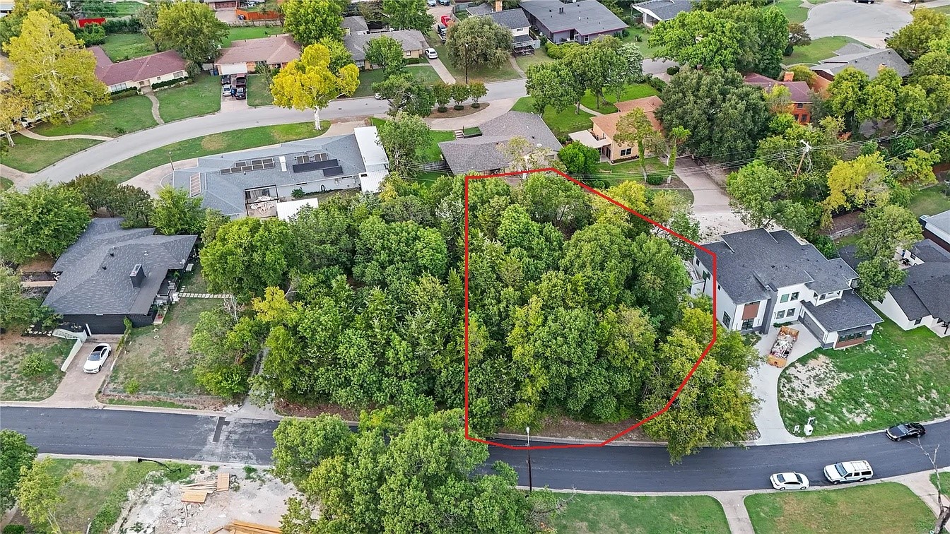 923 Brookwood Drive