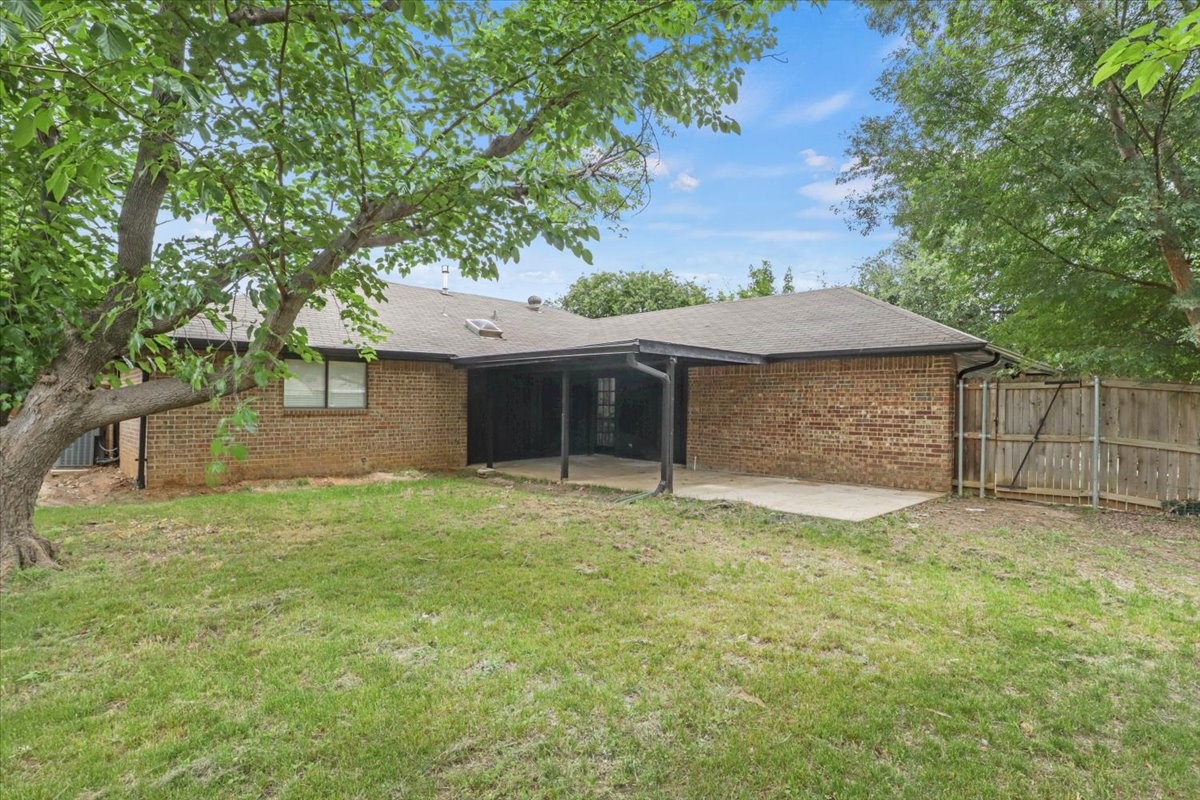 905 Timber Valley Circle