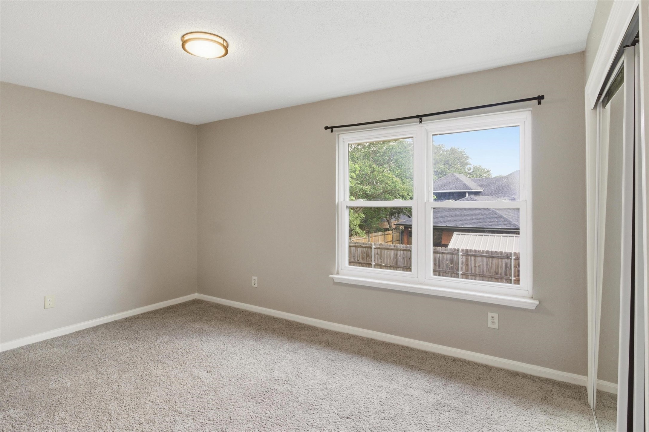 2462 Claremont Drive