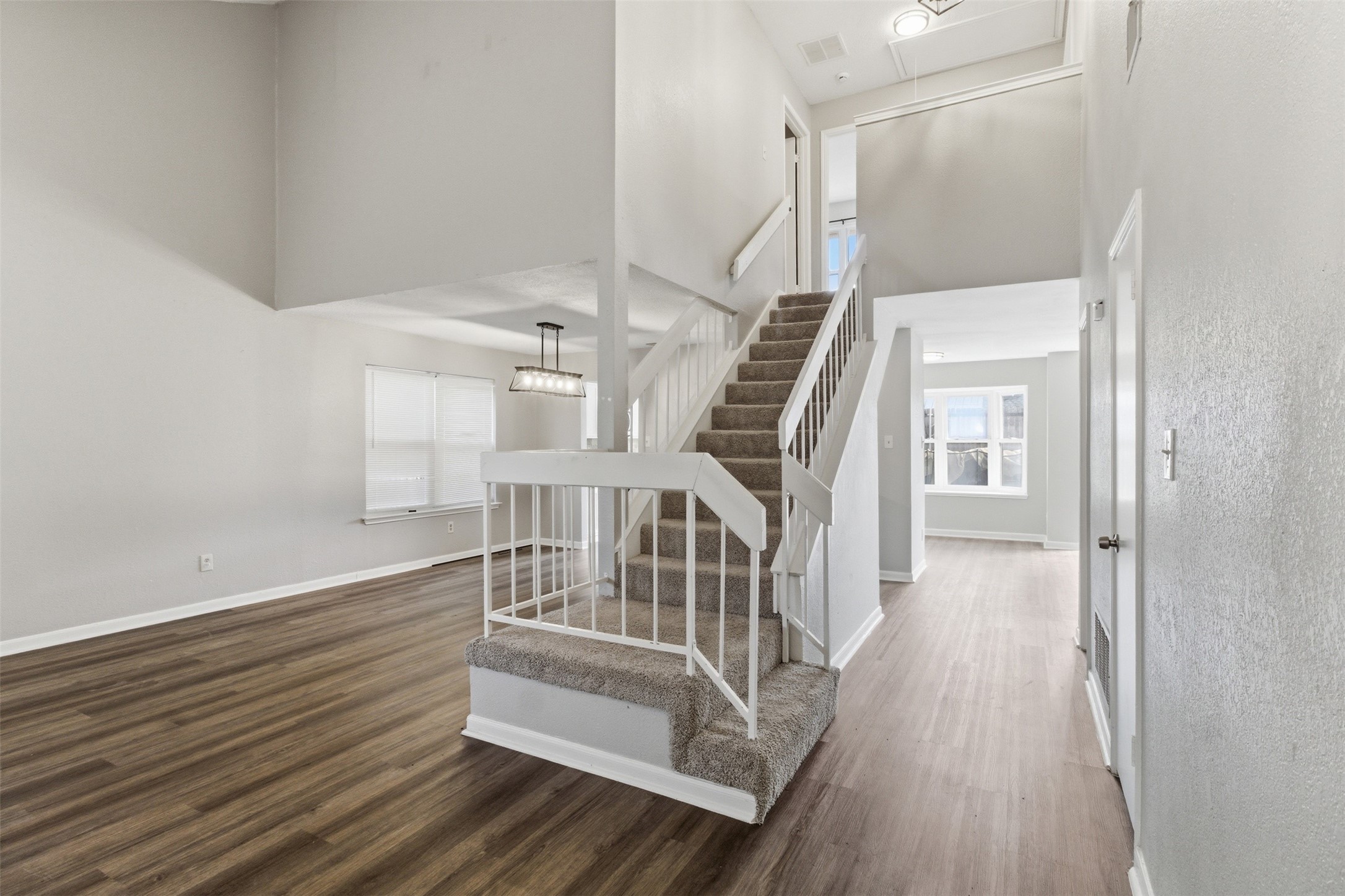 2462 Claremont Drive