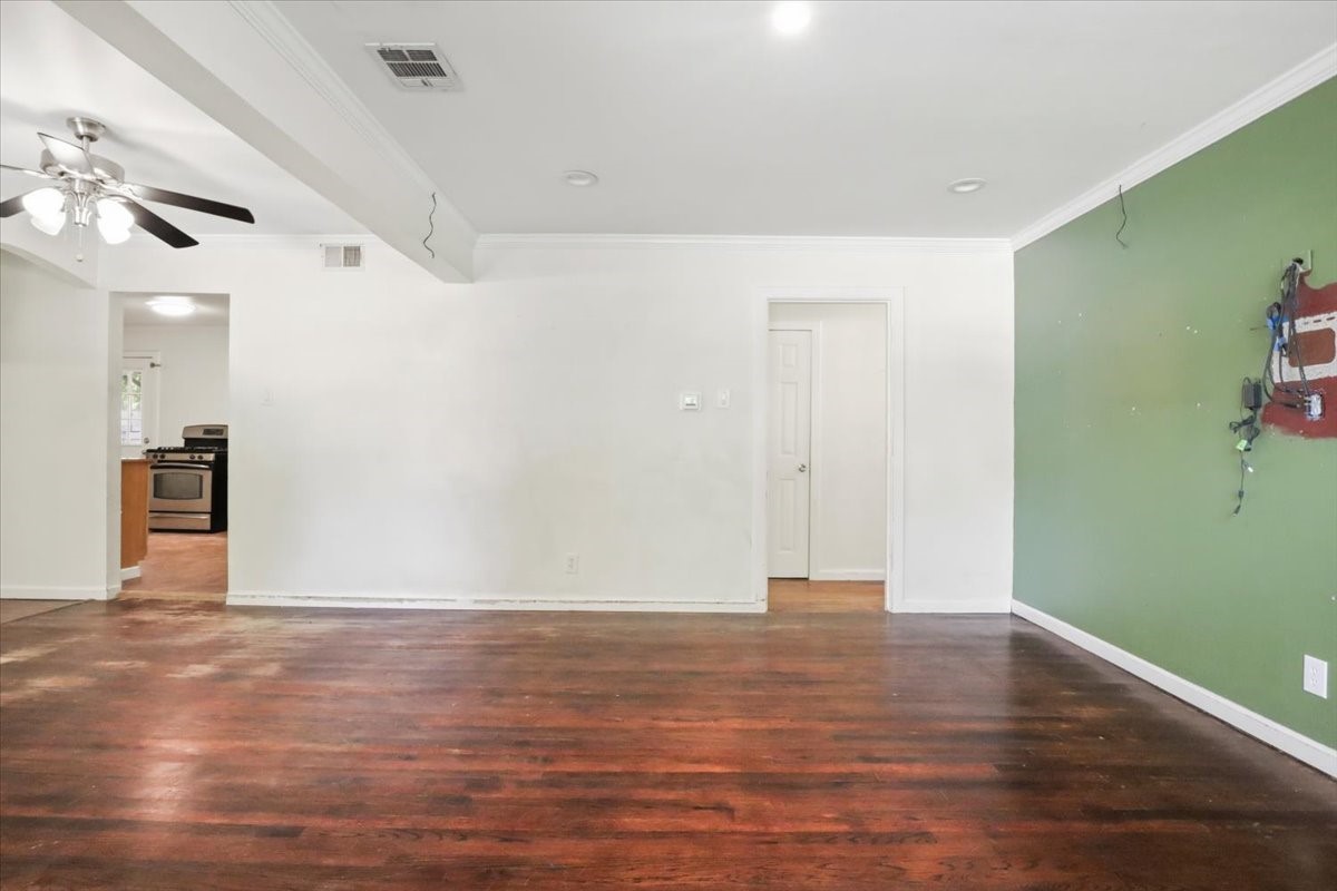 1944 Alhambra Street