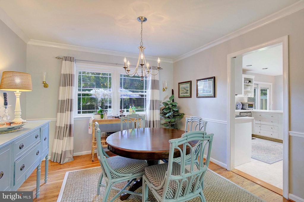 403 HARBOR DRIVE
