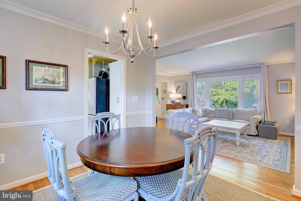 403 HARBOR DRIVE