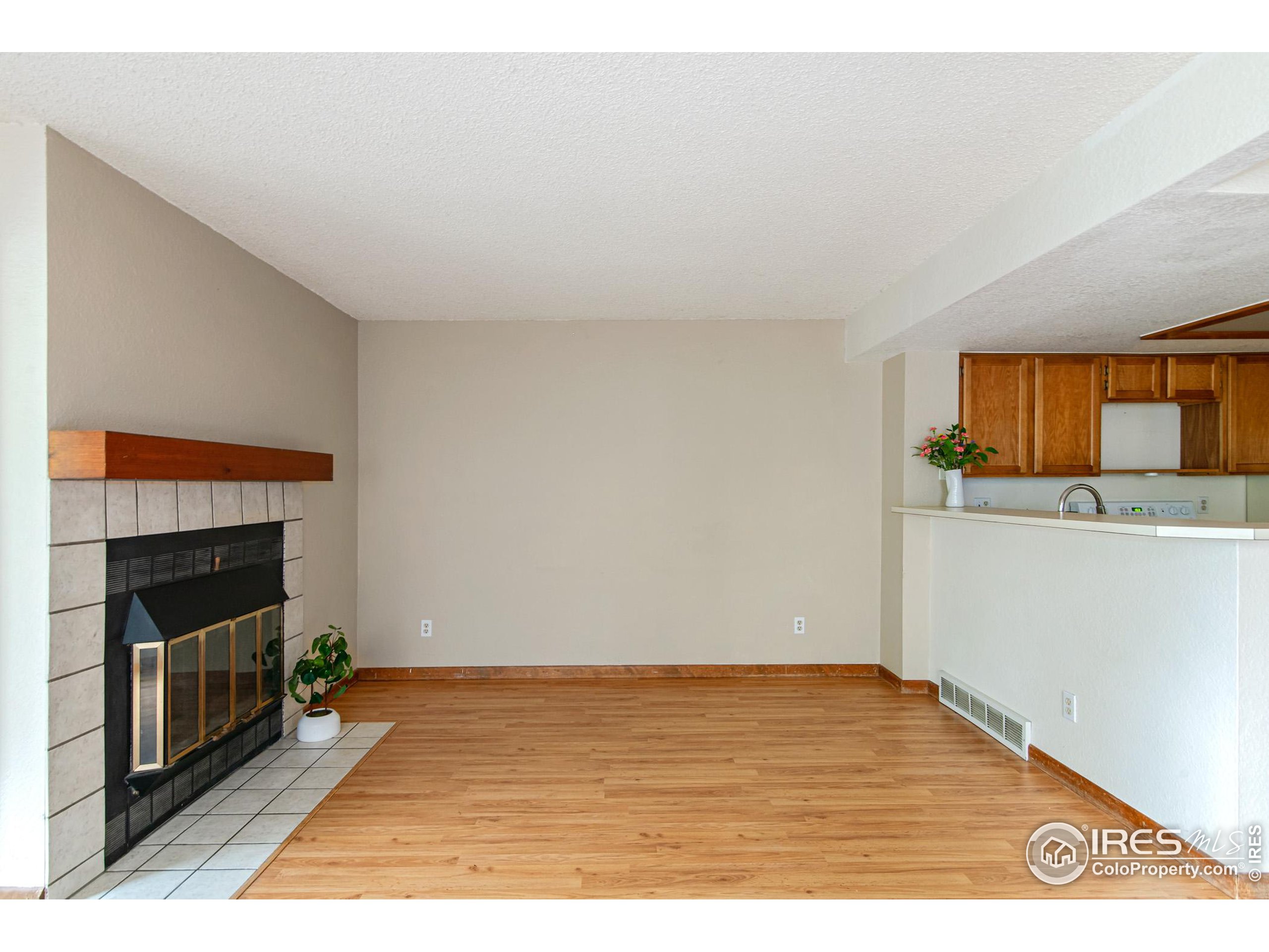 5924 Gunbarrel Ave Unit: A