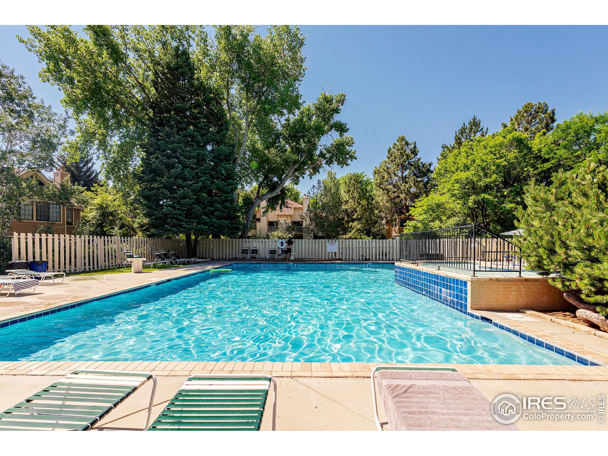 5924 Gunbarrel Ave Unit: A