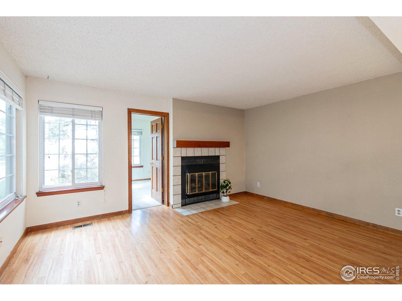 5924 Gunbarrel Ave Unit: A