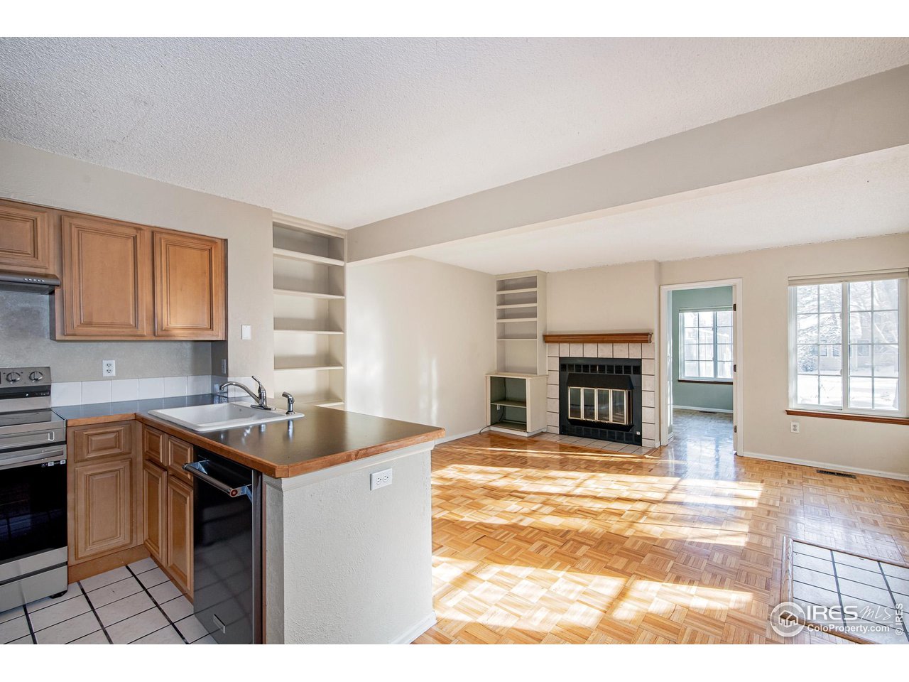 4717 Spine Rd Unit: D