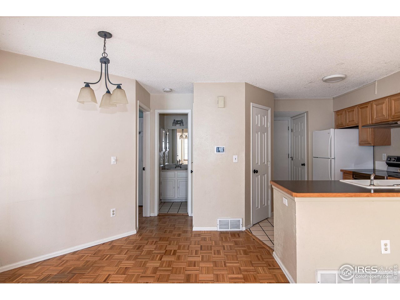 4717 Spine Rd Unit: D