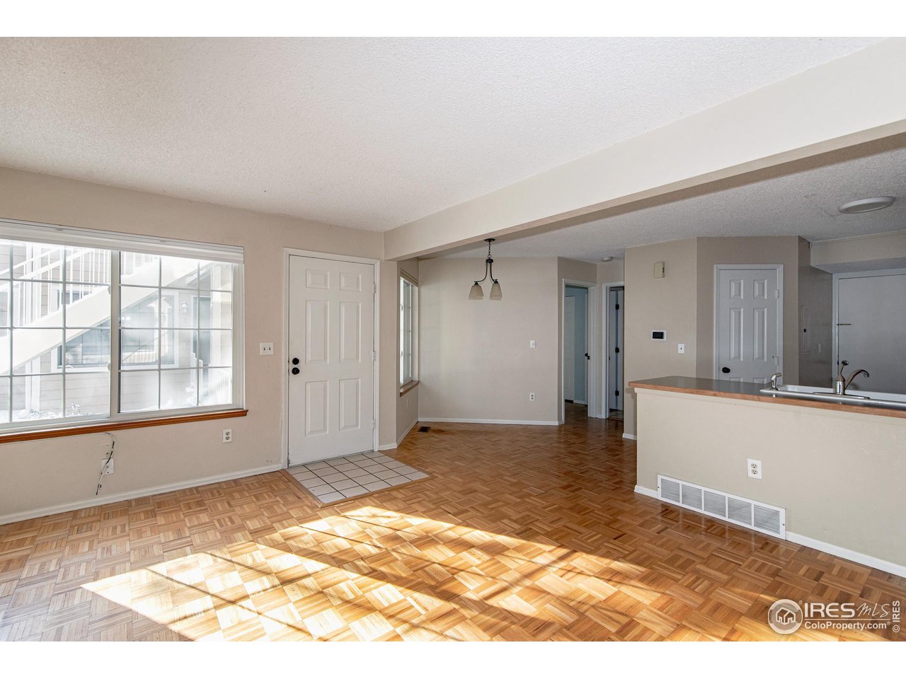 4717 Spine Rd Unit: D