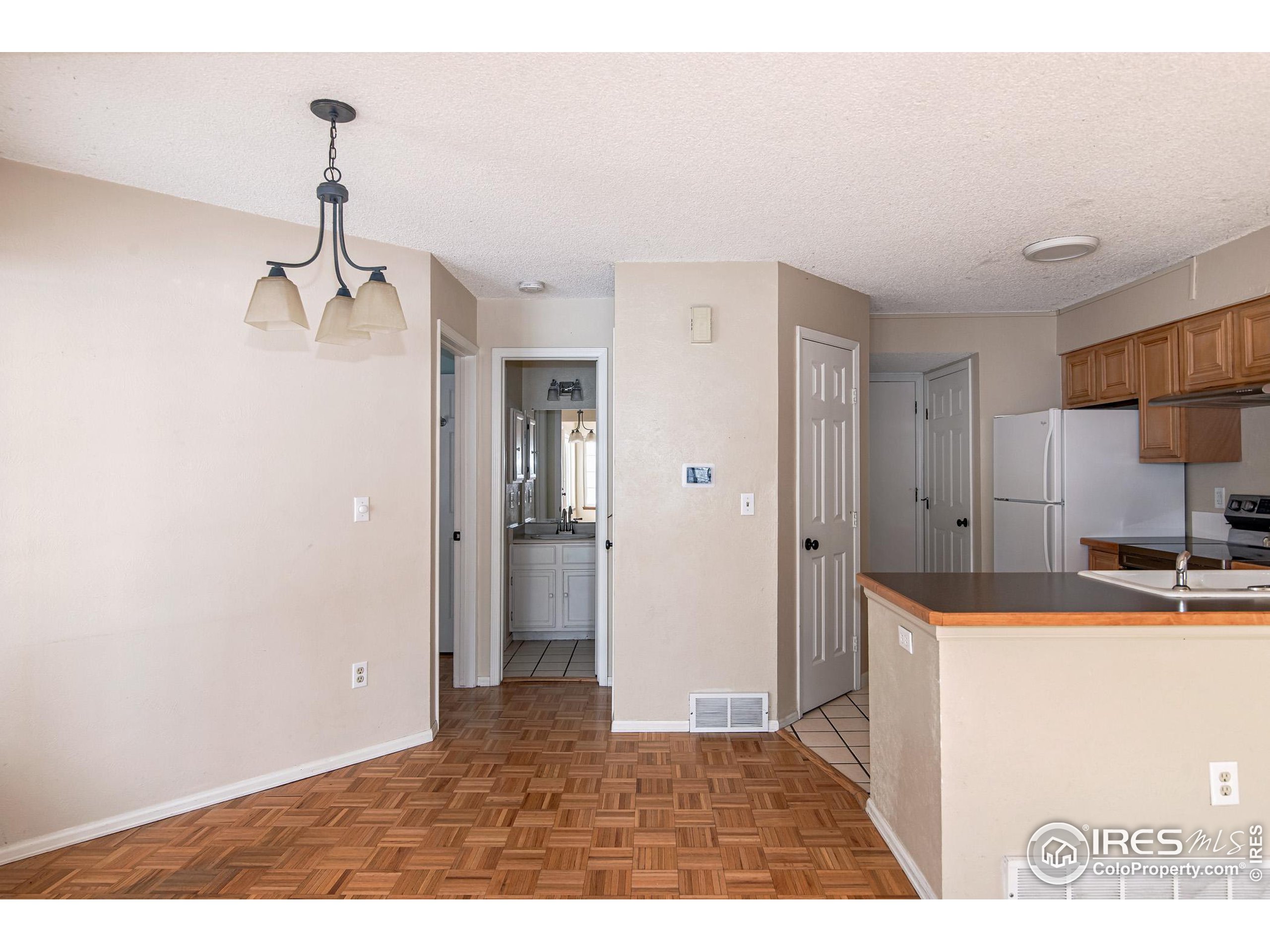 4717 Spine Rd Unit: D