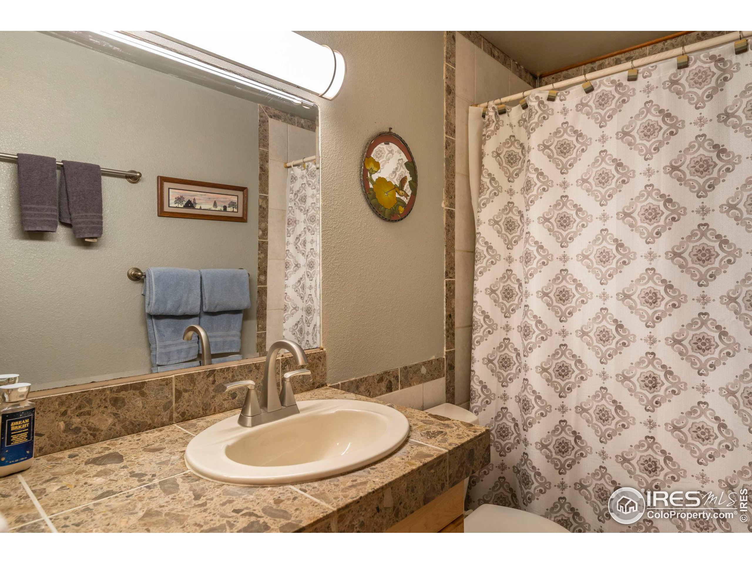 600 Manhattan Dr B9-9