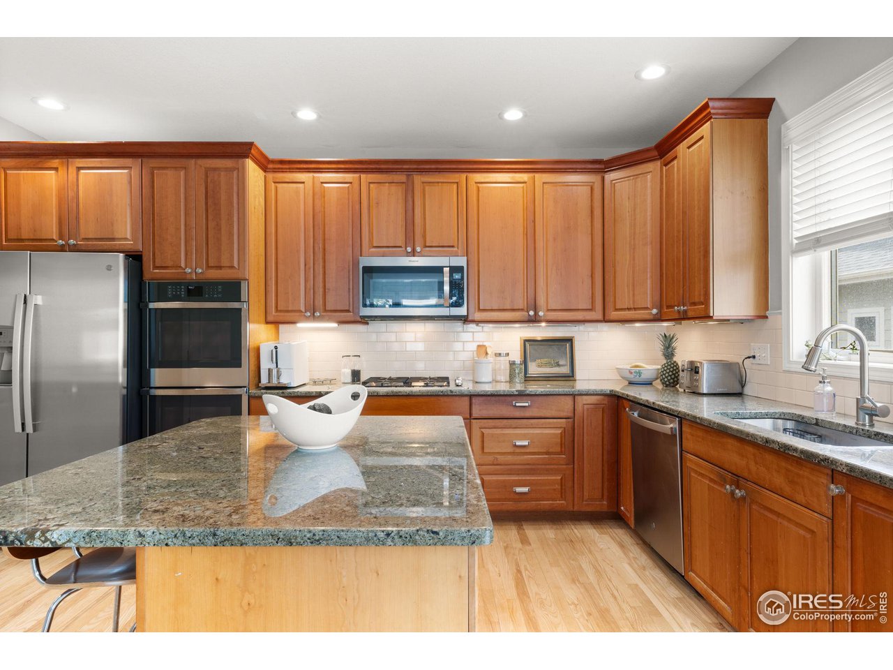 3440 Saint Vincent Pl