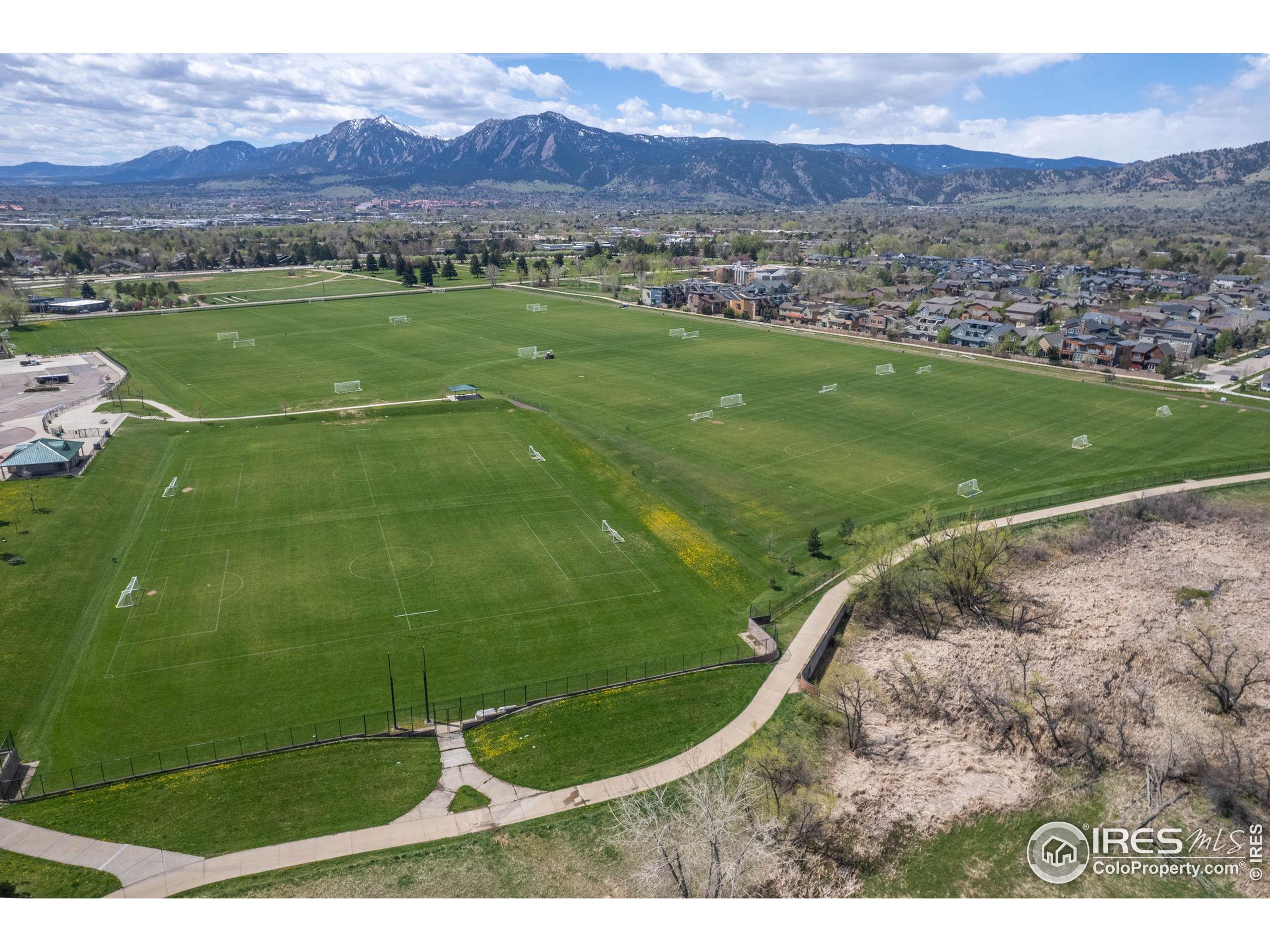 3440 Saint Vincent Pl