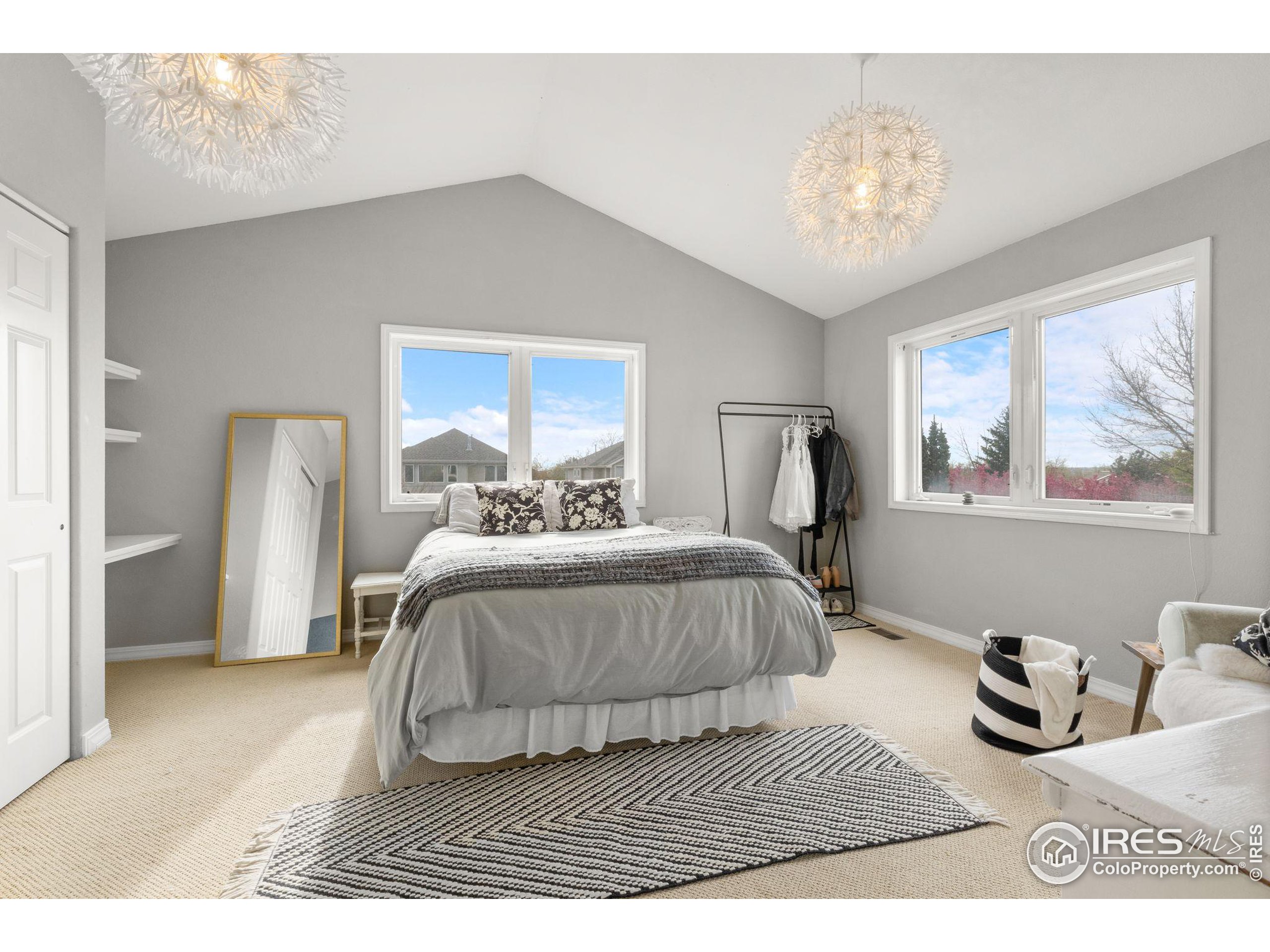 3440 Saint Vincent Pl