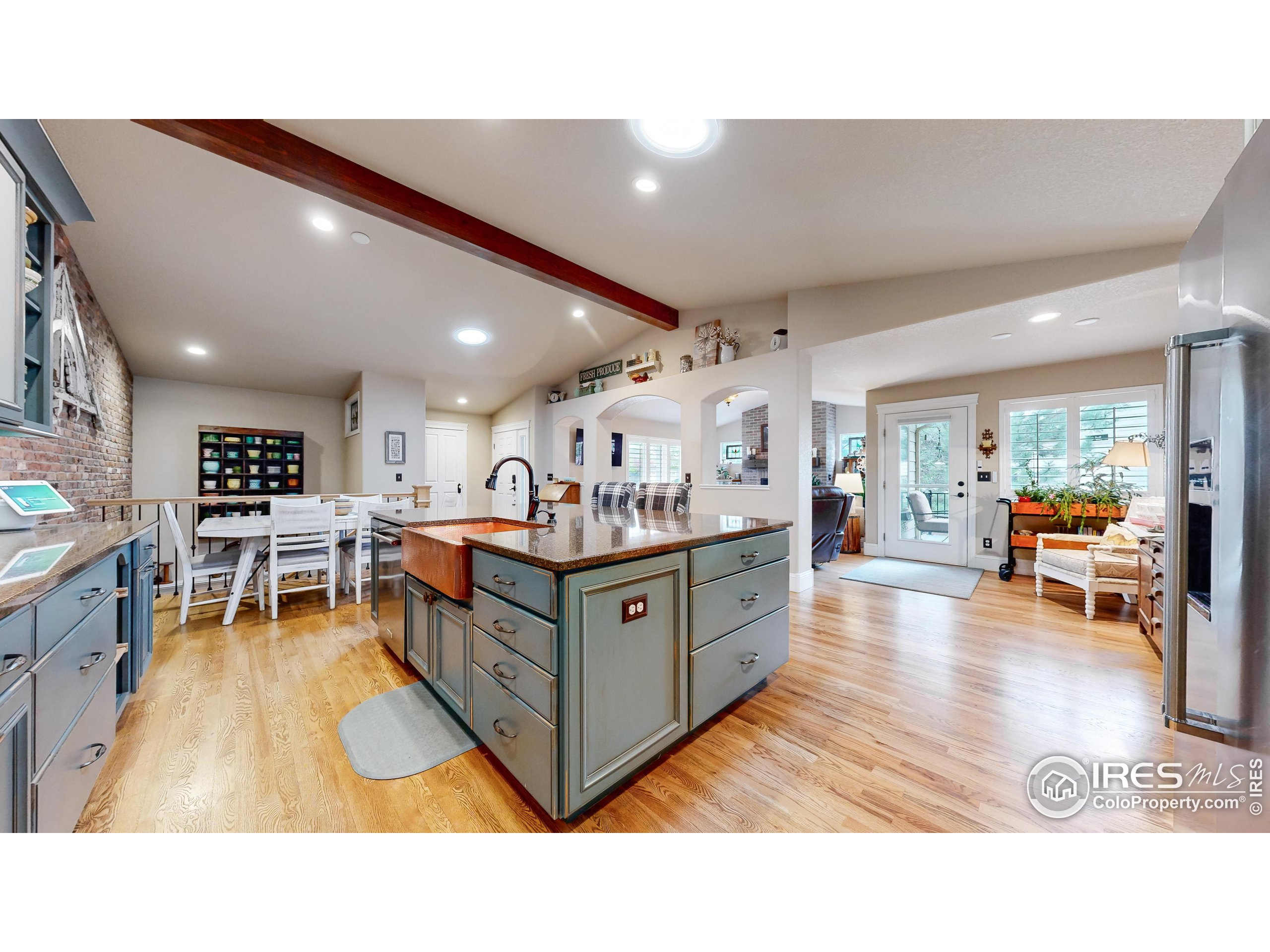 4091 Avenida del Sol Dr