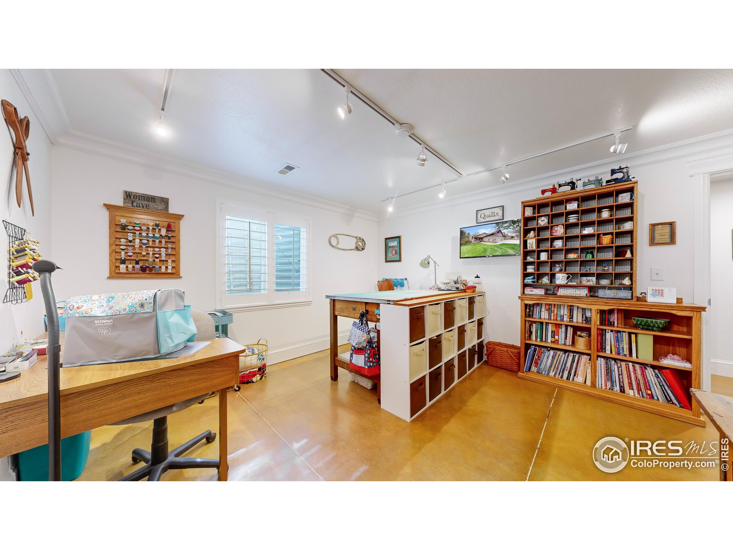 4091 Avenida del Sol Dr