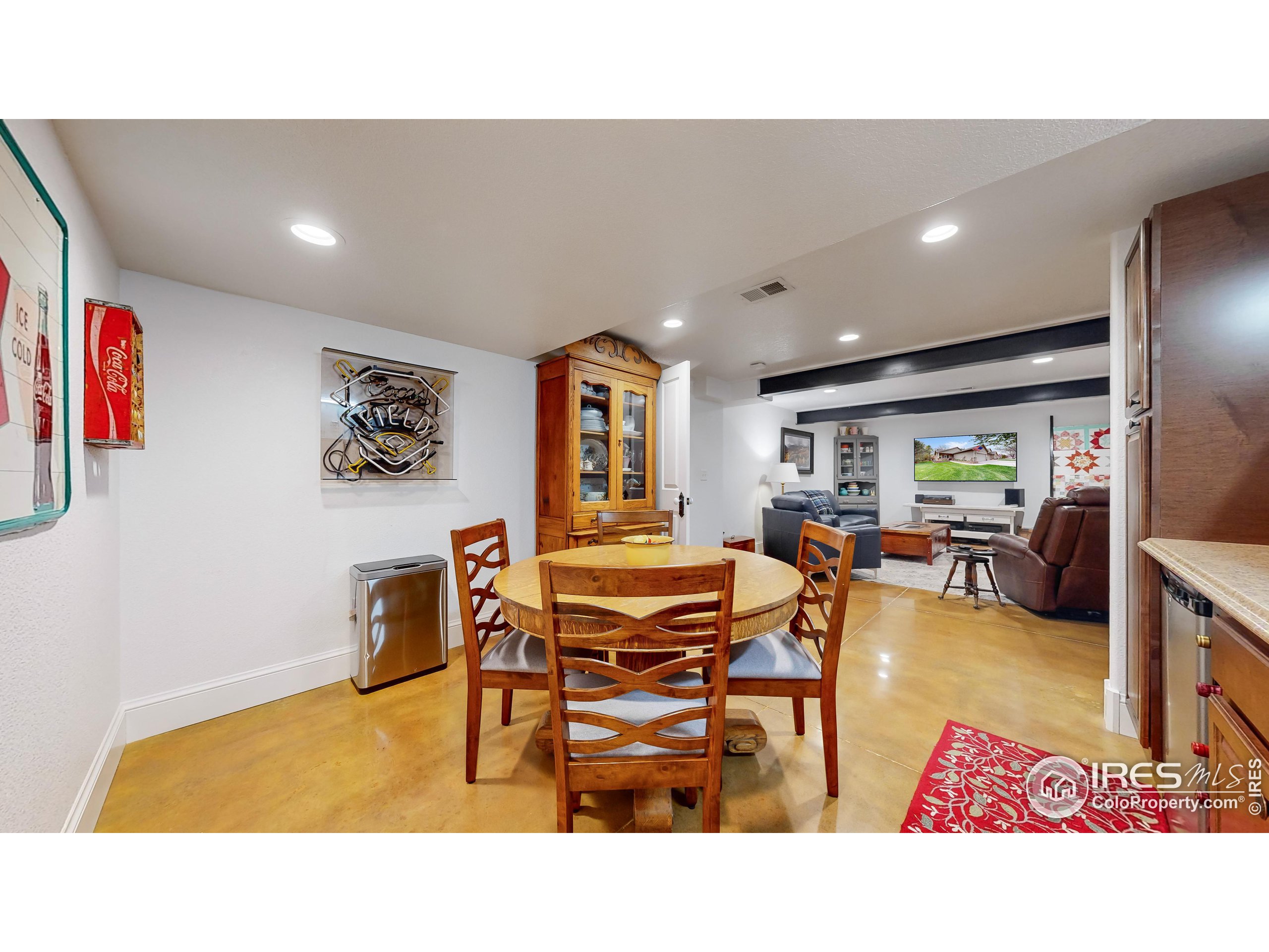4091 Avenida del Sol Dr