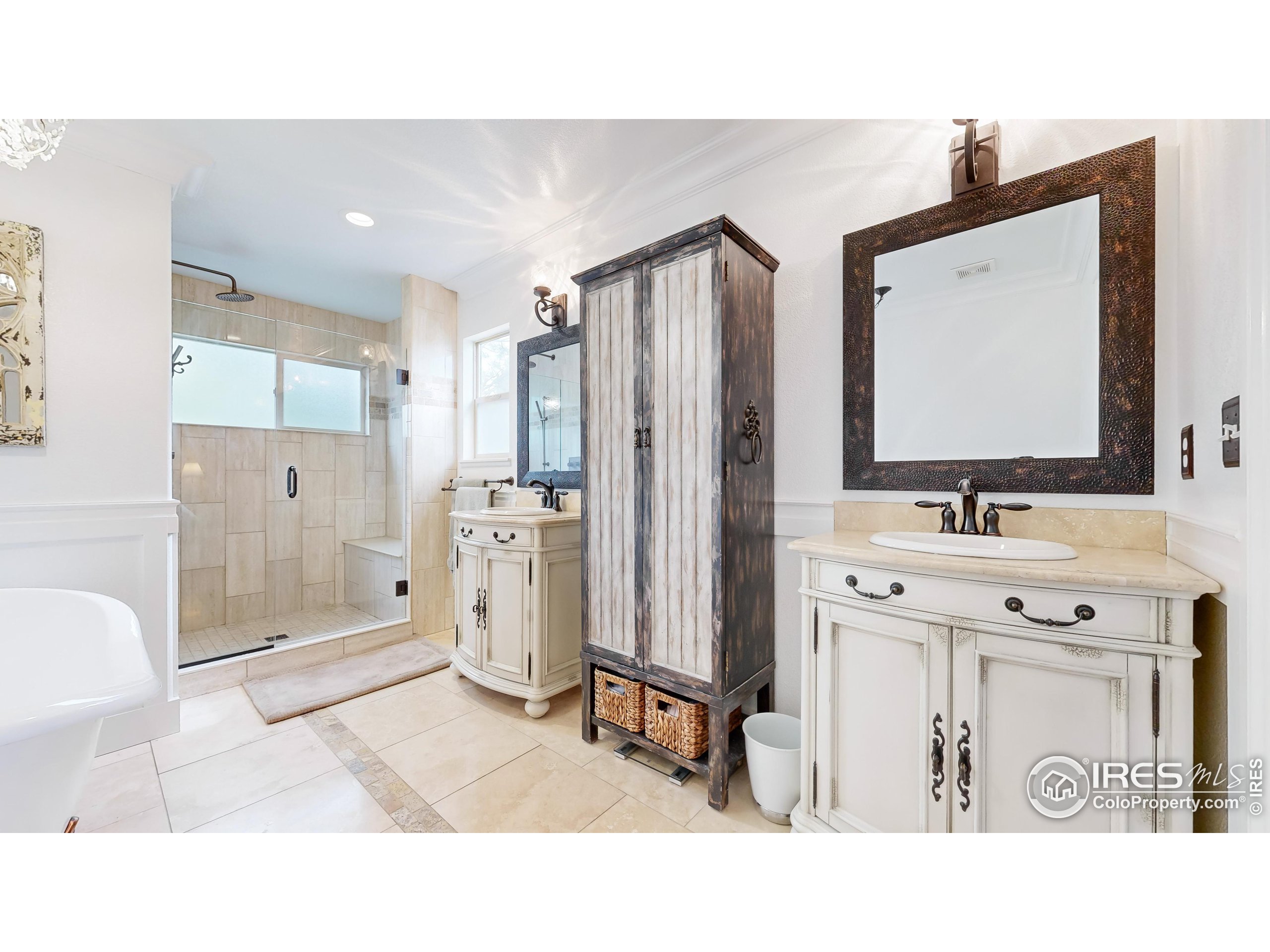 4091 Avenida del Sol Dr