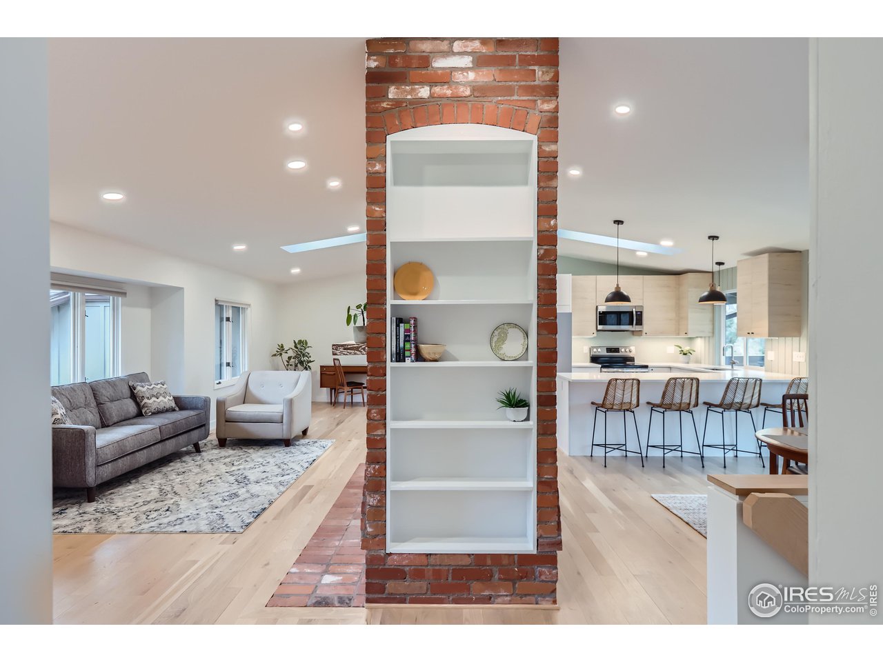 7215 Mount Sherman Rd