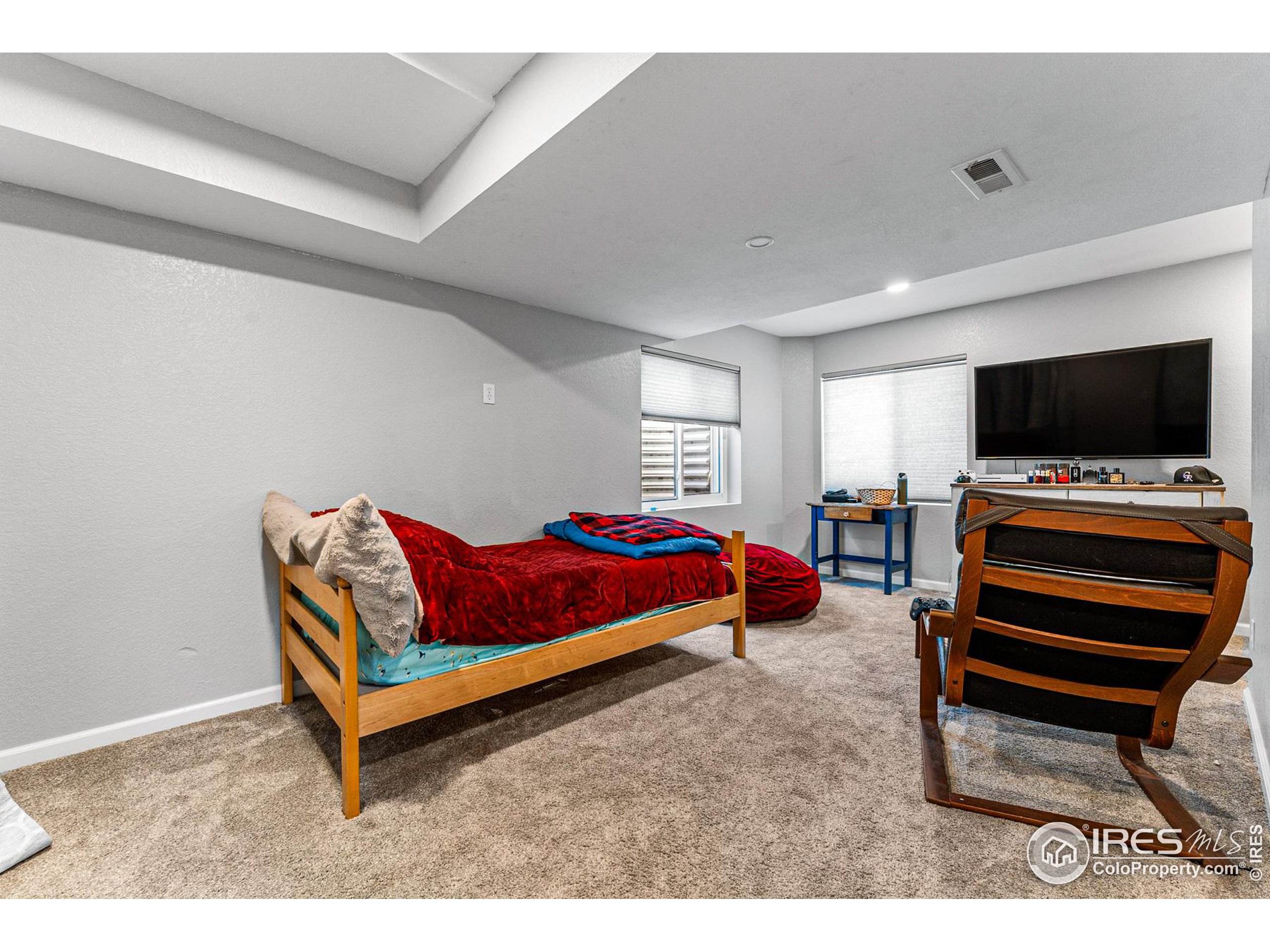 1561 Bain Dr