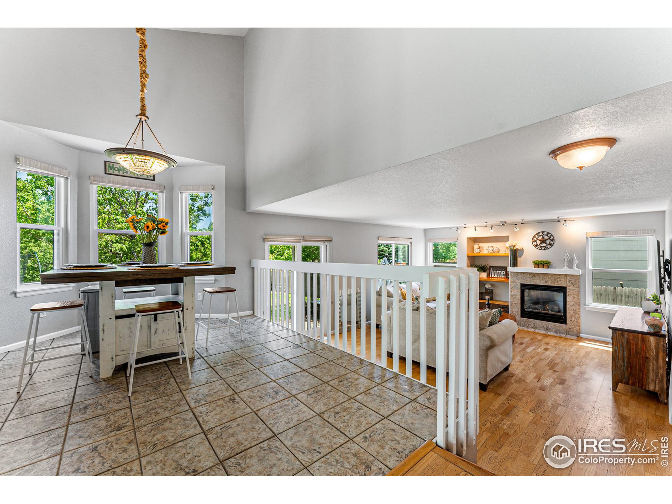 1561 Bain Dr