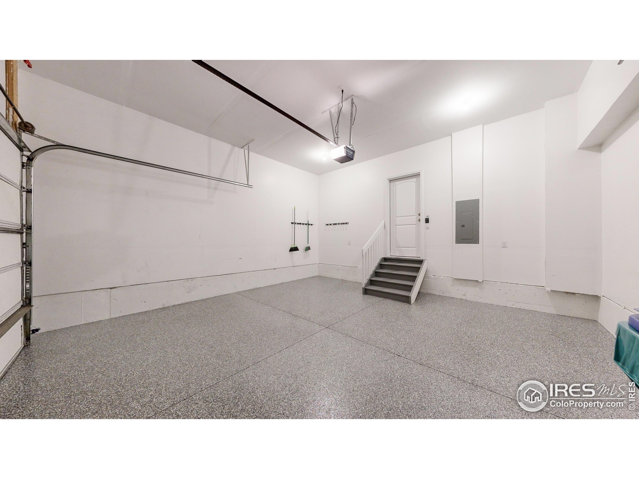 2708 Rockford Dr 103