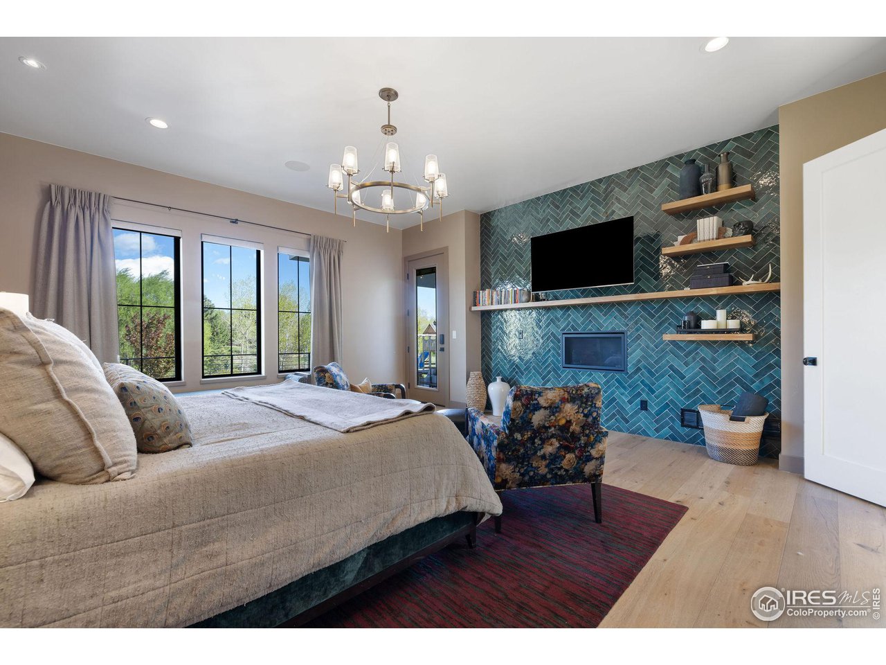 1515 Spring Creek Xing