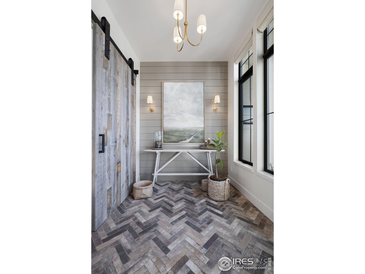 1515 Spring Creek Xing