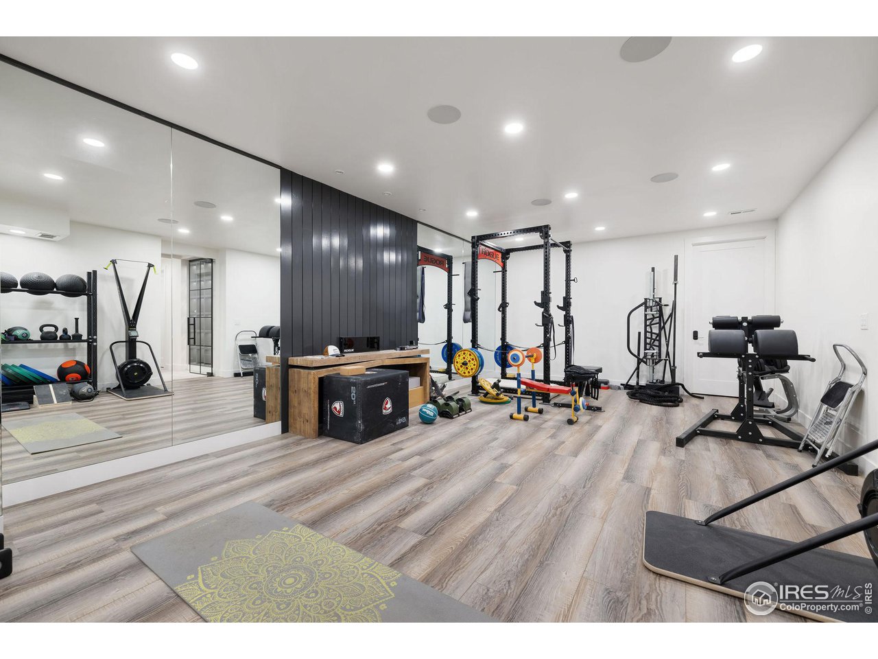 1515 Spring Creek Xing