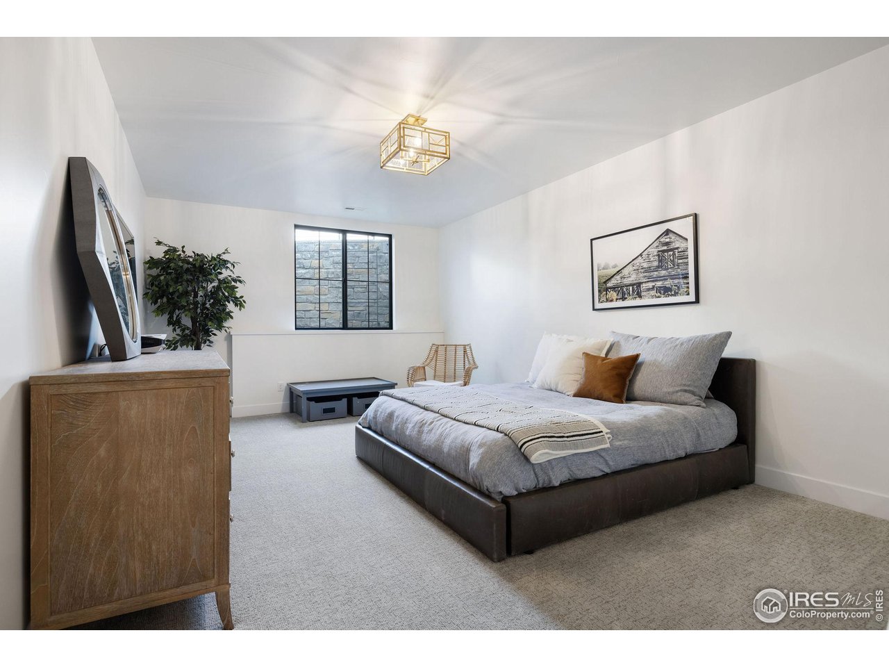 1515 Spring Creek Xing