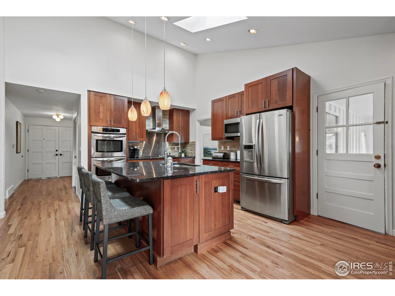 6976 Green Willow Ct