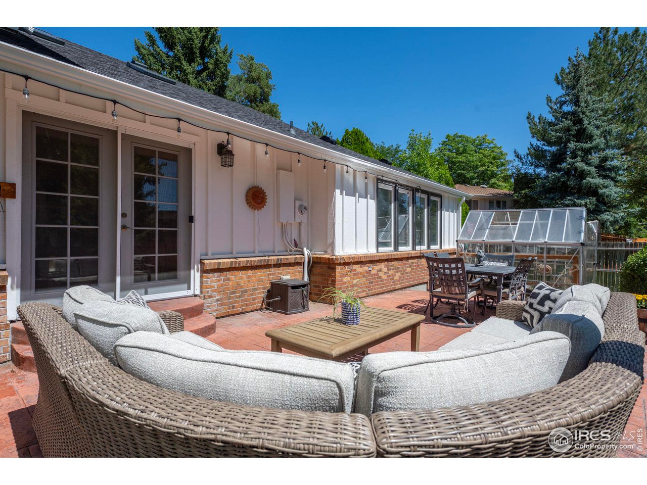 6976 Green Willow Ct